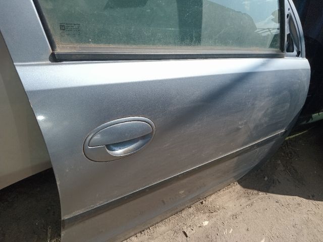 bontott OPEL CORSA C Jobb első Ajtó (Részeivel)