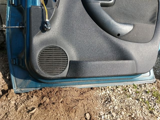 bontott OPEL CORSA C Jobb első Ajtó (Részeivel)