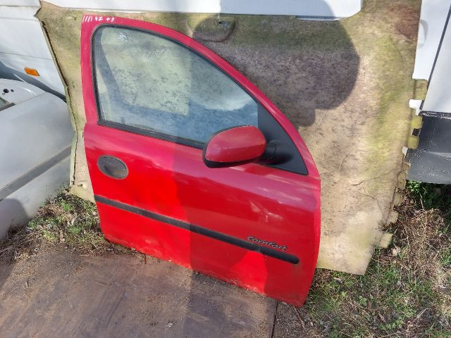 bontott OPEL CORSA C Jobb első Ajtó (Részeivel)