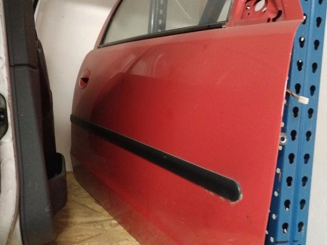 bontott OPEL CORSA C Jobb első Ajtó (Üres lemez)