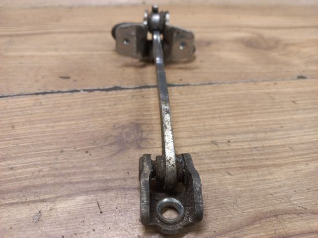 bontott OPEL CORSA C Jobb első Ajtóhatároló