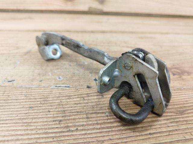 bontott OPEL CORSA C Jobb első Ajtóhatároló