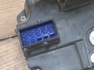 bontott OPEL CORSA C Jobb első Ajtózár