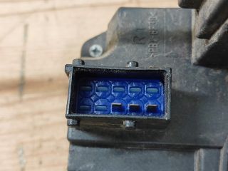 bontott OPEL CORSA C Jobb első Ajtózár