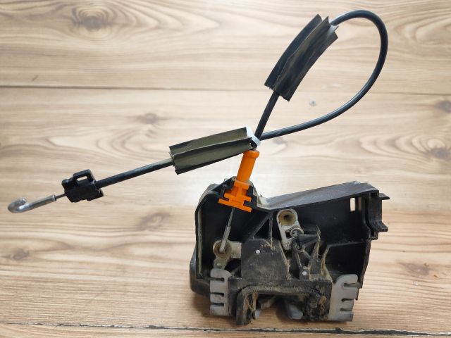 bontott OPEL CORSA C Jobb első Ajtózár