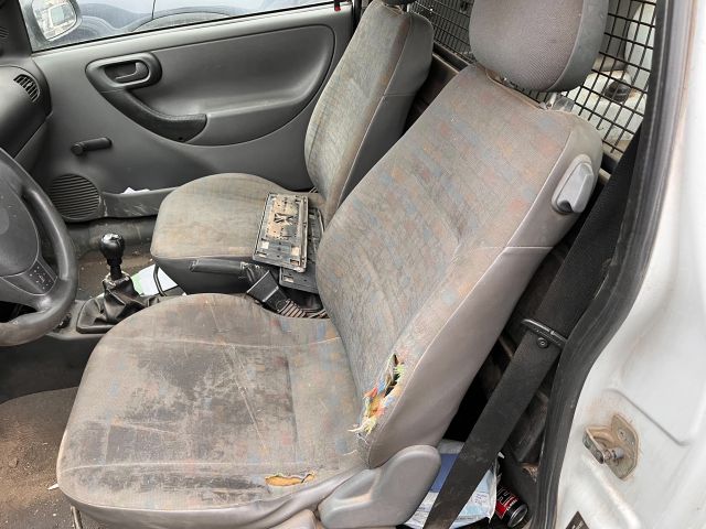 bontott OPEL CORSA C Jobb első Ajtózár