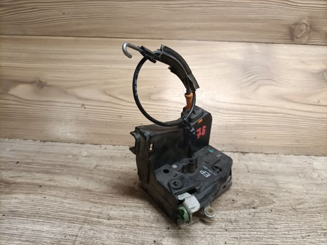 bontott OPEL CORSA C Jobb első Ajtózár