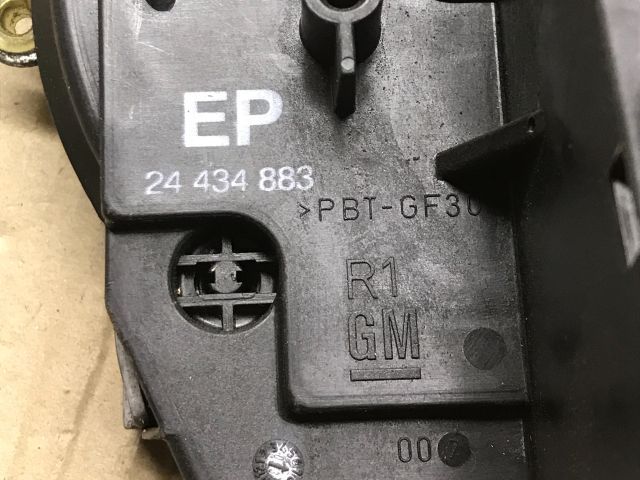 bontott OPEL CORSA C Jobb első Ajtózár