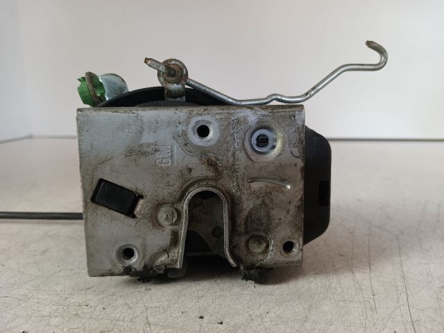 bontott OPEL CORSA C Jobb első Ajtózár