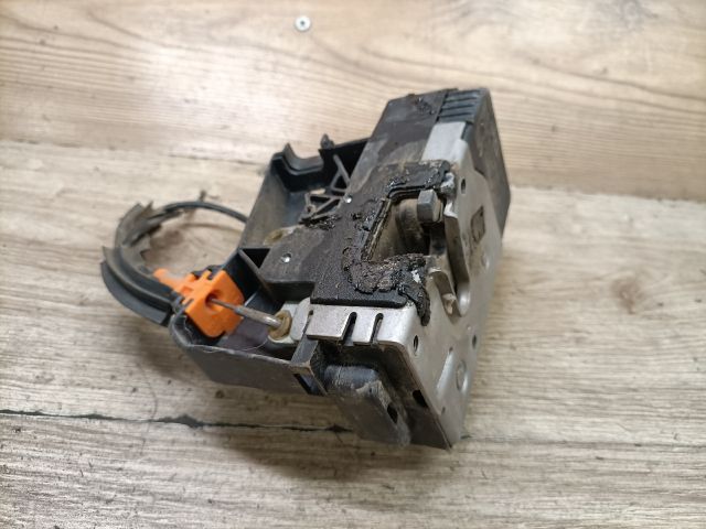 bontott OPEL CORSA C Jobb első Ajtózár