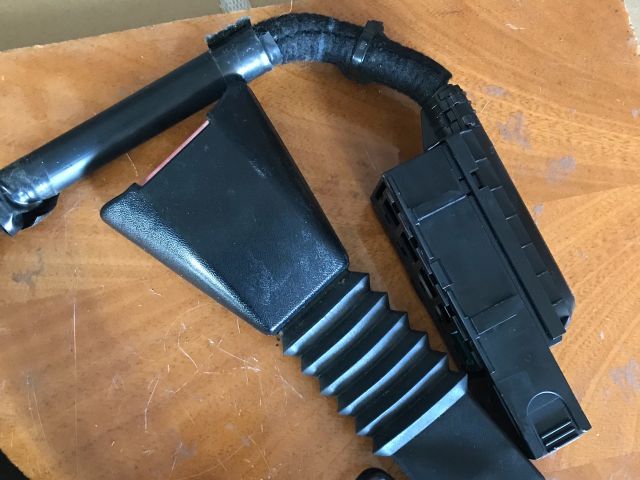 bontott OPEL CORSA C Jobb első Övfeszítő