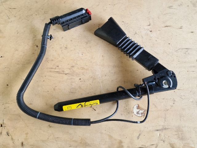 bontott OPEL CORSA C Jobb első Övfeszítő