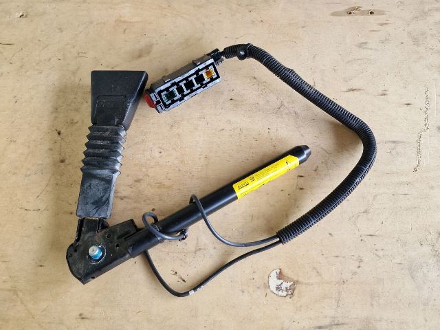 bontott OPEL CORSA C Jobb első Övfeszítő