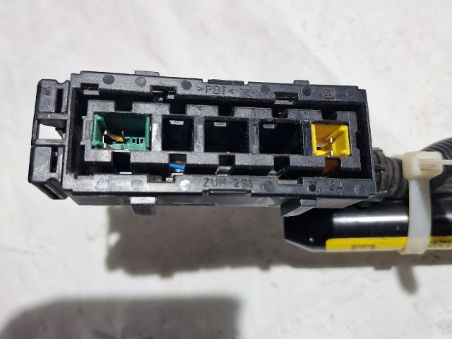 bontott OPEL CORSA C Jobb első Övfeszítő