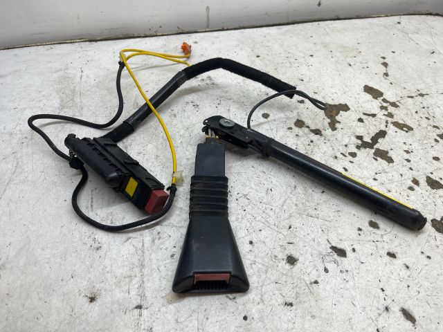 bontott OPEL CORSA C Jobb első Övfeszítő