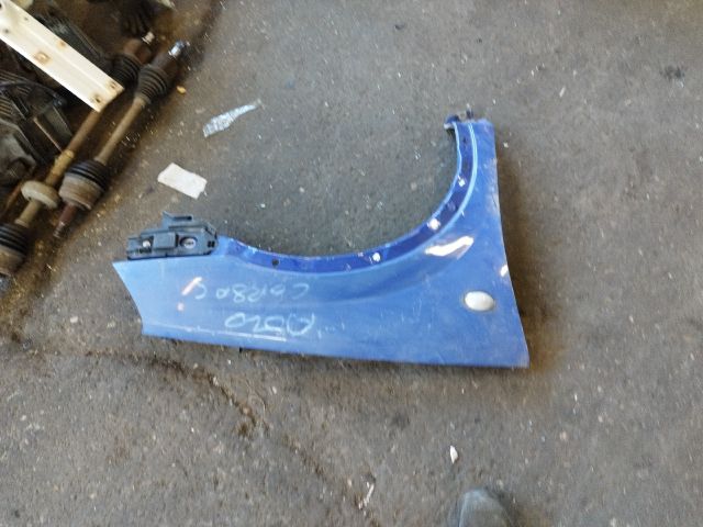 bontott OPEL CORSA C Jobb első Sárvédő