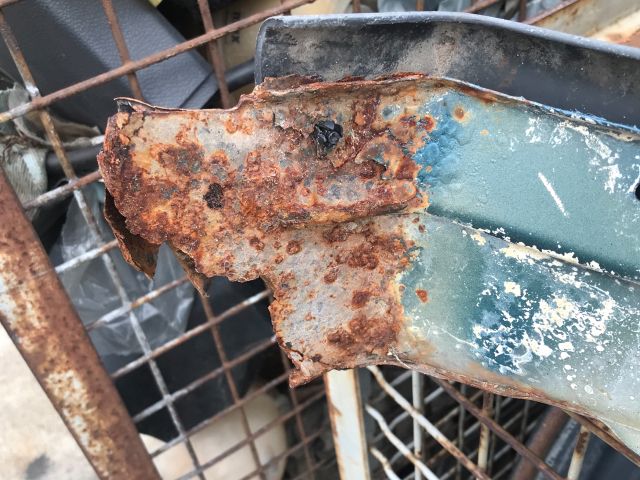 bontott OPEL CORSA C Jobb első Sárvédő