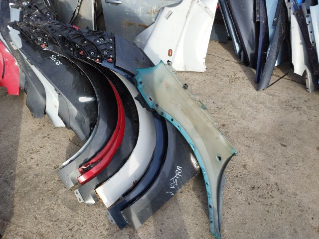 bontott OPEL CORSA C Jobb első Sárvédő