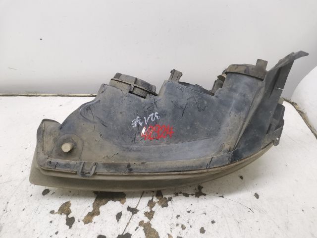 bontott OPEL CORSA C Jobb Fényszóró