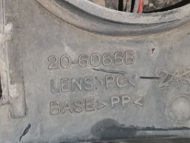 bontott OPEL CORSA C Jobb Fényszóró