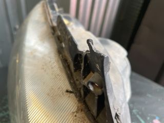 bontott OPEL CORSA C Jobb Fényszóró