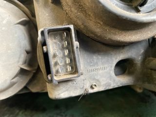 bontott OPEL CORSA C Jobb Fényszóró