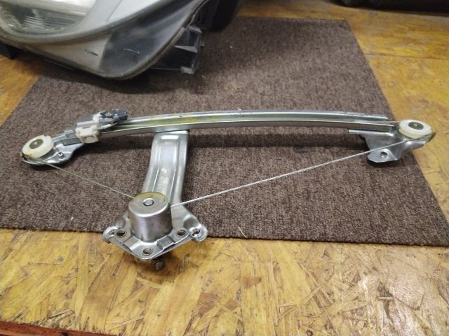 bontott OPEL CORSA C Jobb hátsó Ablakemelő Szerkezet (Mechanikus)