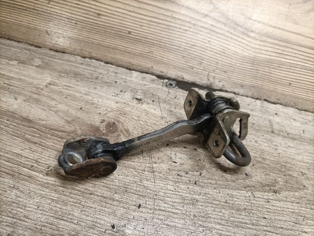 bontott OPEL CORSA C Jobb hátsó Ajtóhatároló