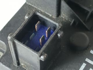 bontott OPEL CORSA C Jobb hátsó Ajtózár