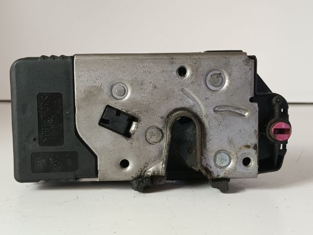 bontott OPEL CORSA C Jobb hátsó Ajtózár