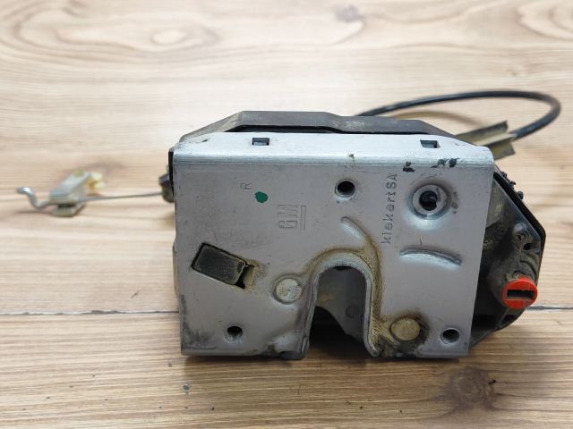 bontott OPEL CORSA C Jobb hátsó Ajtózár