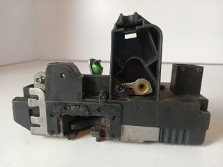 bontott OPEL CORSA C Jobb hátsó Ajtózár