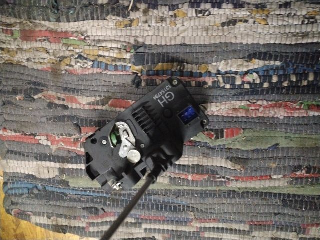 bontott OPEL CORSA C Jobb hátsó Ajtózár