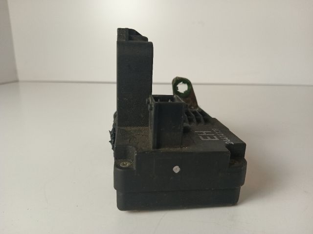 bontott OPEL CORSA C Jobb hátsó Ajtózár