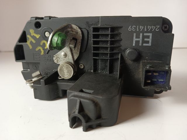 bontott OPEL CORSA C Jobb hátsó Ajtózár