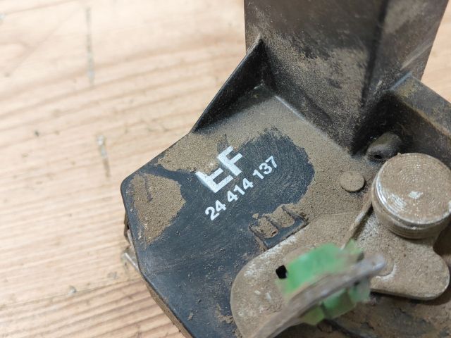 bontott OPEL CORSA C Jobb hátsó Ajtózár