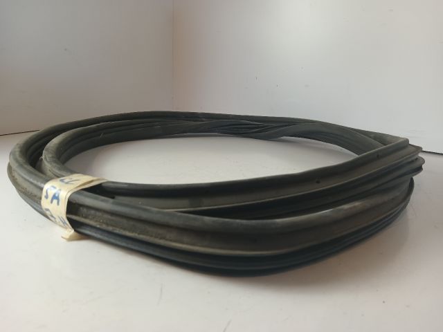 bontott OPEL CORSA C Jobb hátsó Gumikéder