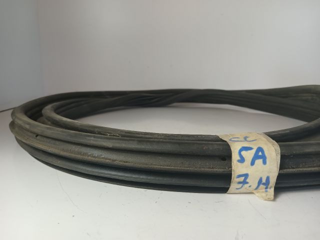 bontott OPEL CORSA C Jobb hátsó Gumikéder