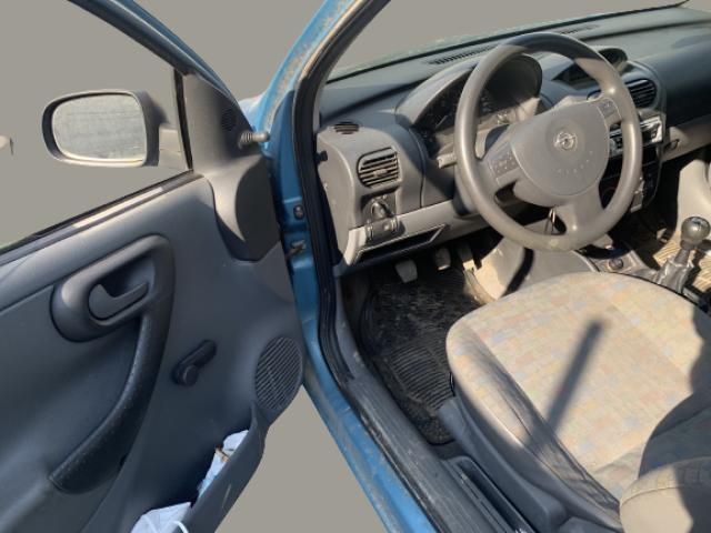 bontott OPEL CORSA C Jobb Hátsó Lámpa Foglalat