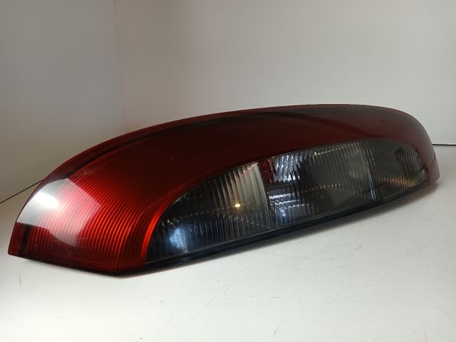 bontott OPEL CORSA C Jobb Hátsó Lámpa