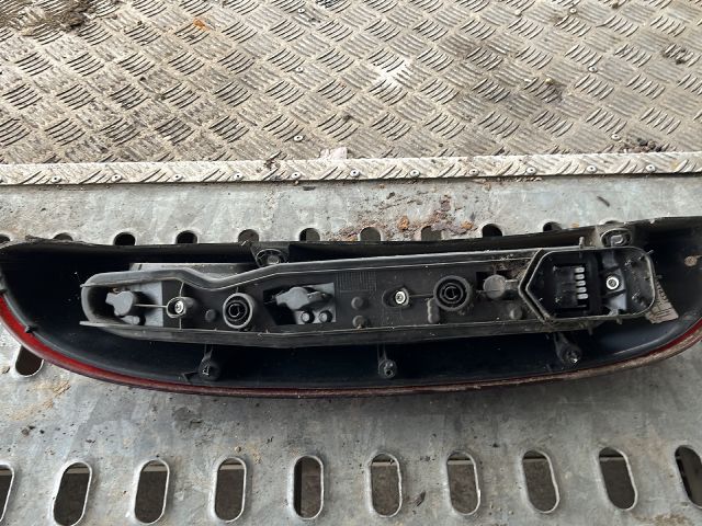 bontott OPEL CORSA C Jobb Hátsó Lámpa