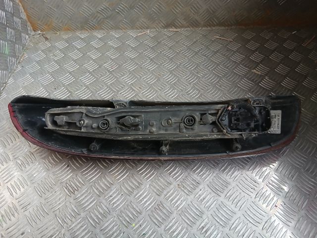 bontott OPEL CORSA C Jobb Hátsó Lámpa