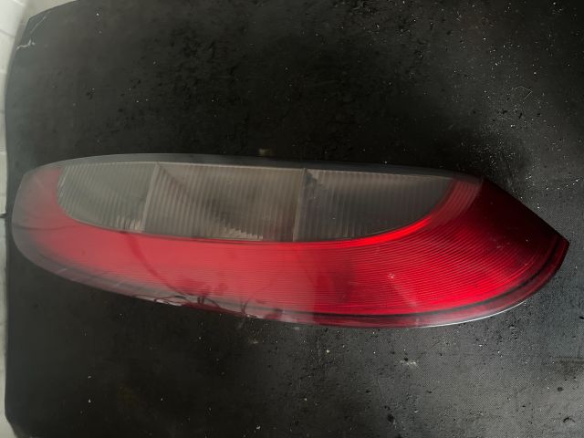 bontott OPEL CORSA C Jobb Hátsó Lámpa