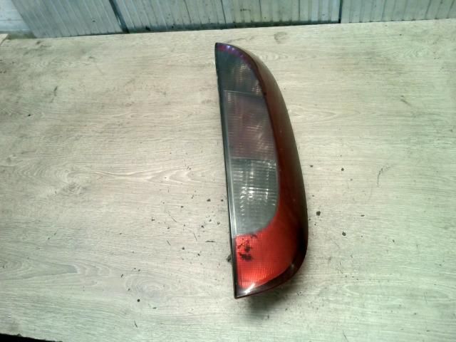 bontott OPEL CORSA C Jobb Hátsó Lámpa