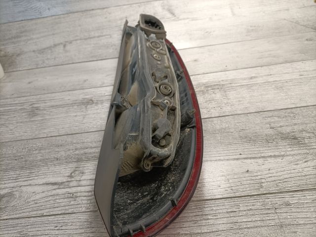 bontott OPEL CORSA C Jobb Hátsó Lámpa