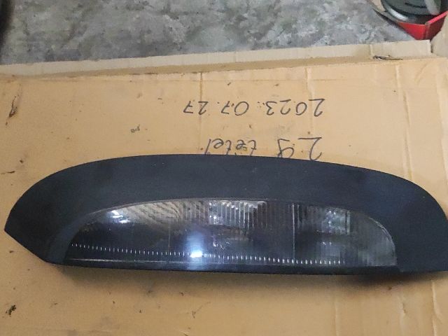 bontott OPEL CORSA C Jobb Hátsó Lámpa