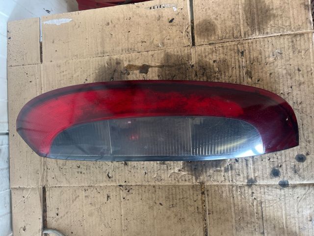 bontott OPEL CORSA C Jobb Hátsó Lámpa