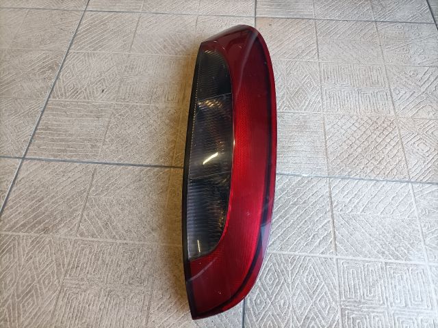 bontott OPEL CORSA C Jobb Hátsó Lámpa