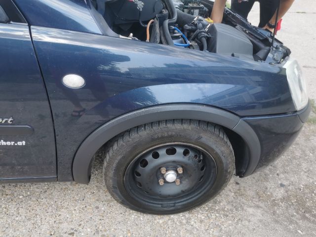 bontott OPEL CORSA C Jobb Hátsó Lámpa