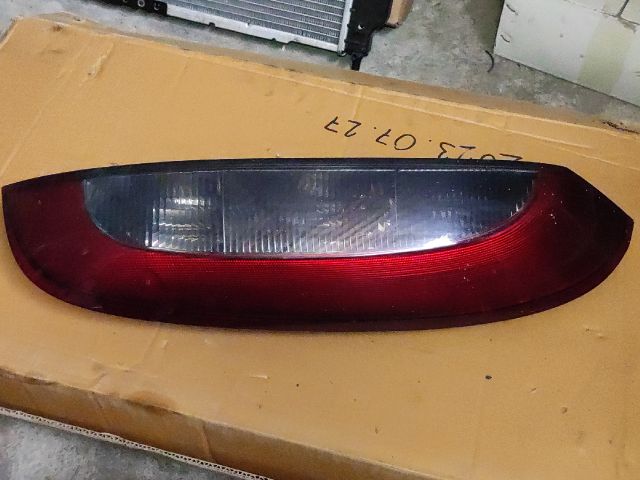bontott OPEL CORSA C Jobb Hátsó Lámpa